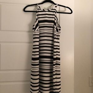 Black and white banana republic dress